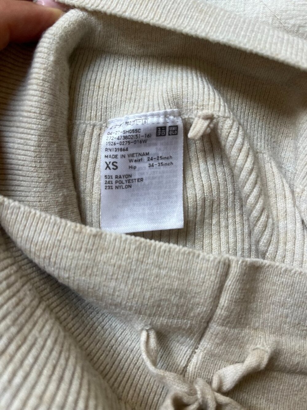 Uniqlo Knit Ribbed Pants - Picture 3 of 3